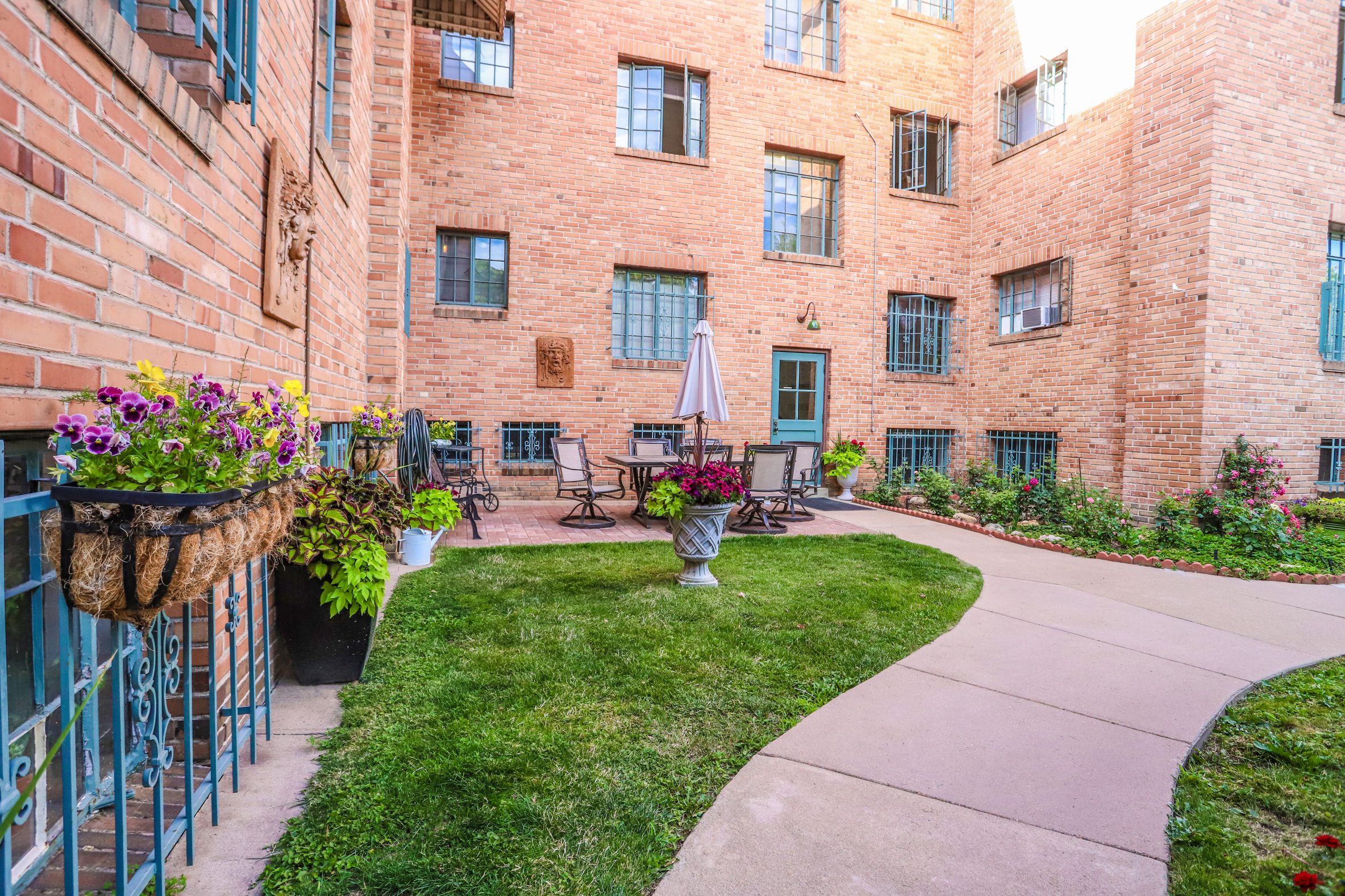 The Avon Apartments Cornerstone Apartments